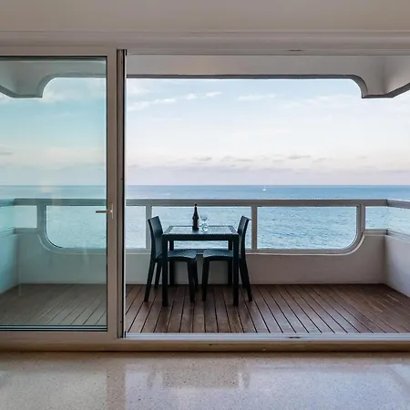 Seafront Apartman