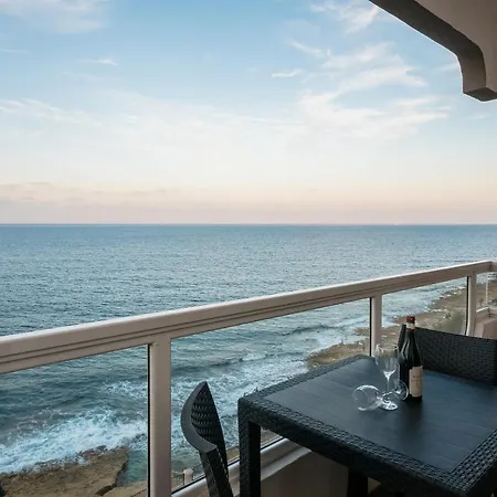 Seafront Apartman *